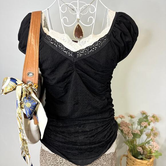 Cute vintage y2k black ruched tight embroidered blouse - Picture 3 of 6